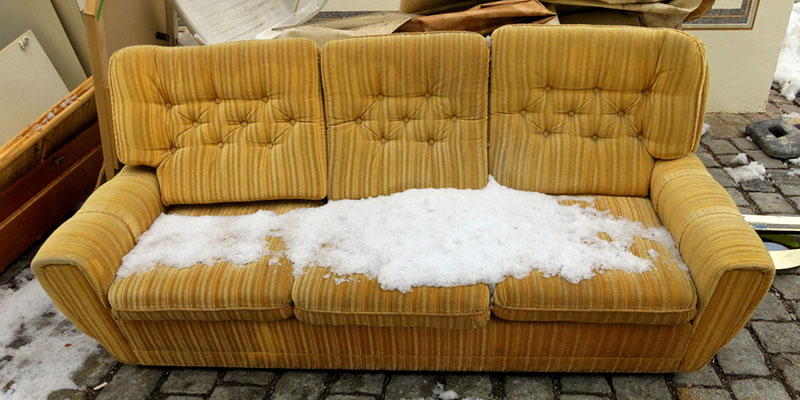 How to Deal with Rubbish Removal in Winter